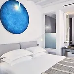 Mykonos Ammos - Small Luxury Of The World מלון